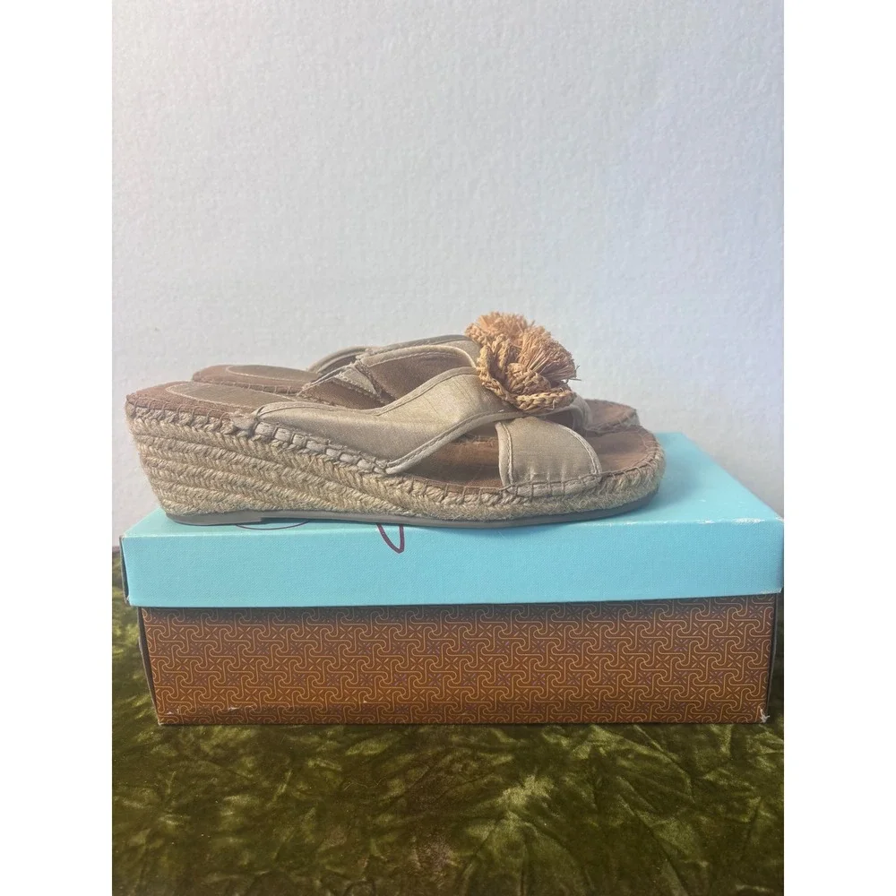 Life Stride Racy Beige Fabric Espadrille Wedge Sandals Flower 9 M‎